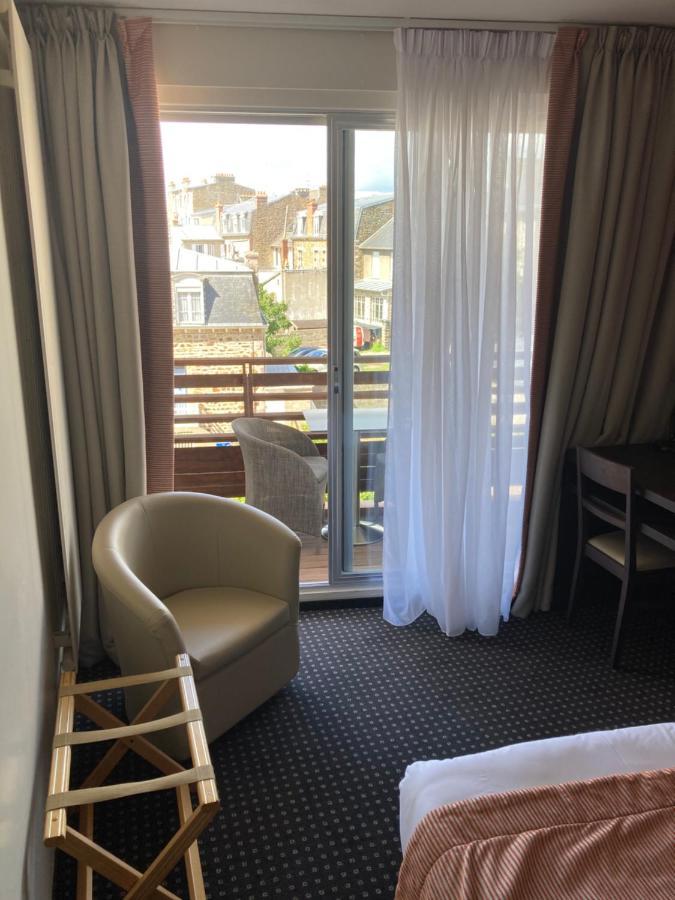 Hotel Georges Pleneuf-Val-Andre Buitenkant foto